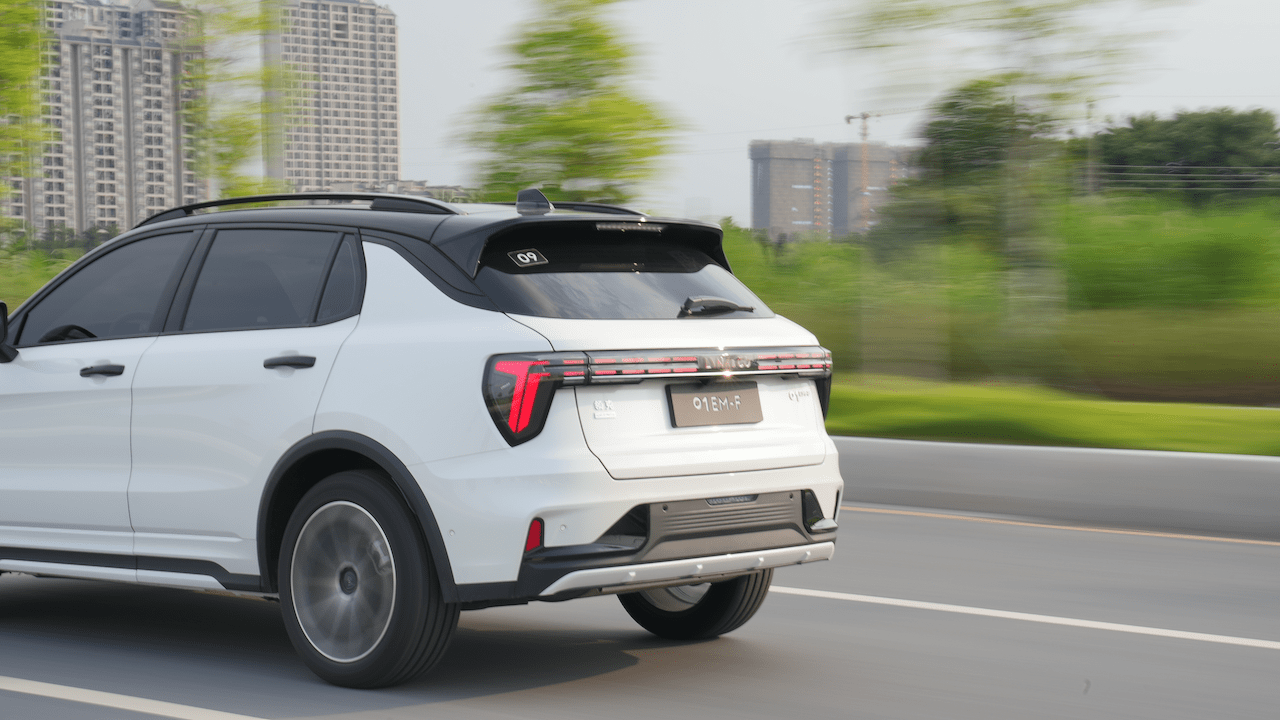 试驾领克01混动版车型,家庭用车好选择_搜狐汽车_搜狐网