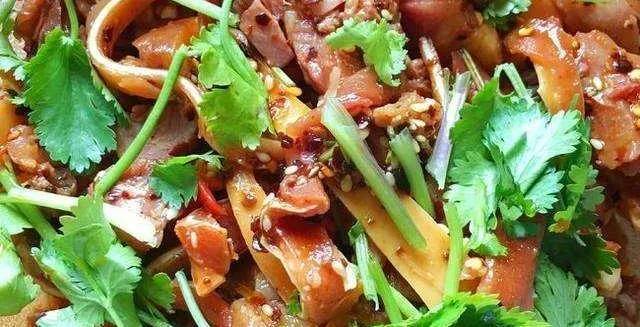 正宗川味凉拌粉丝猪头肉,凉菜店的招牌菜,做法其实很简单_生姜_辣子