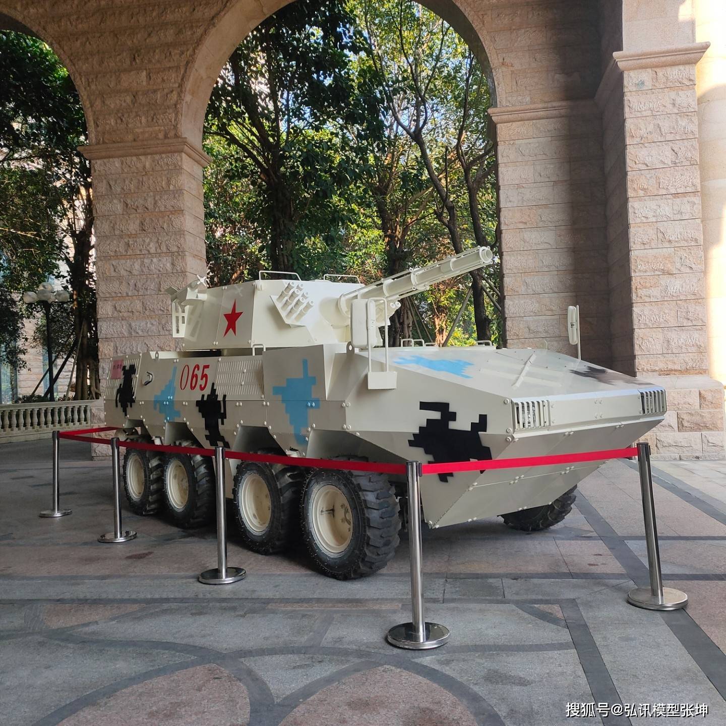 湖北荆州大型国防军事模型展示 动态坦克装甲车模型体验_孩子_能力