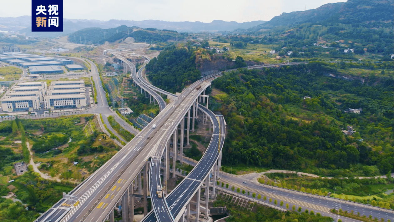 三峡库区再添跨江大通道 恩广高速万州环线段建成通车_发展_交通_城市