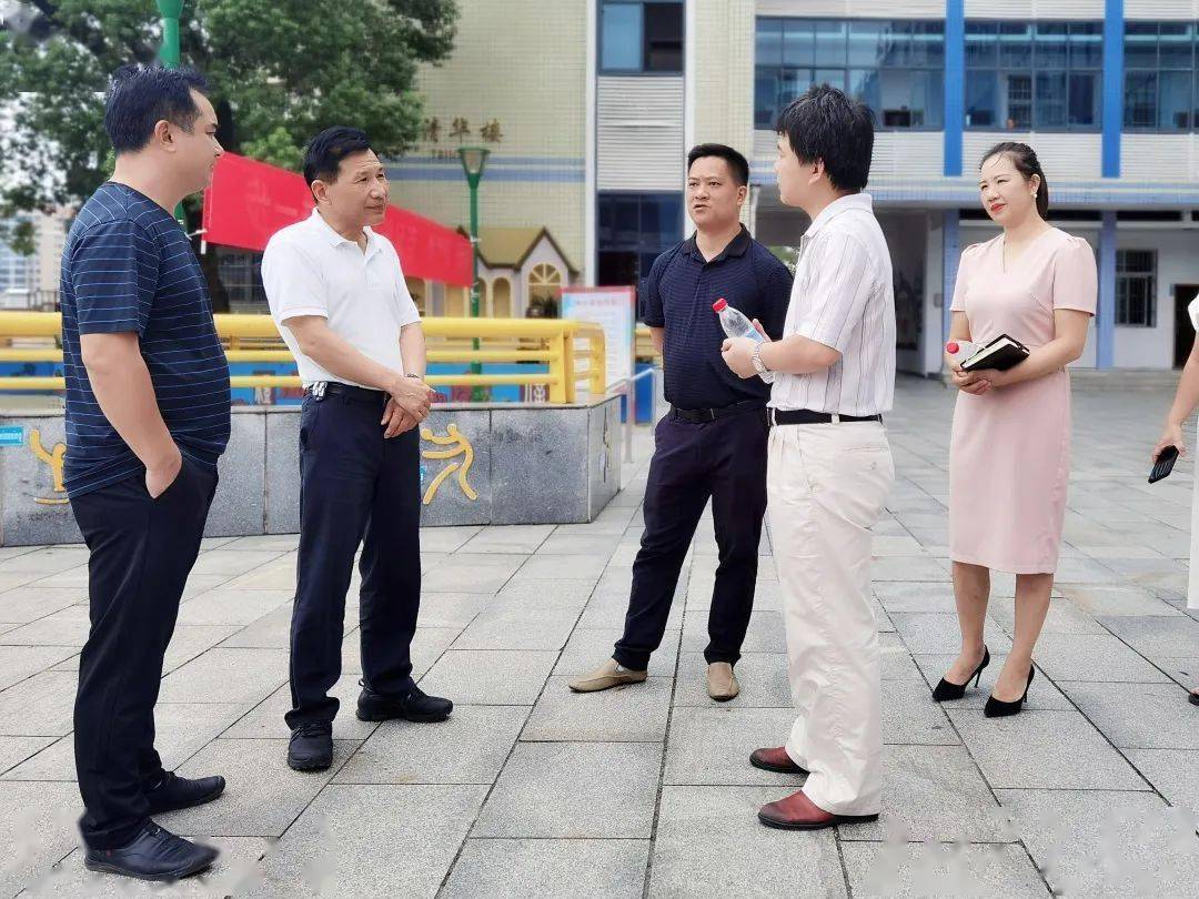 9月1日上午,株洲市教育局局长吴安浩,芦淞区教育局局长邓礼辉先后来访