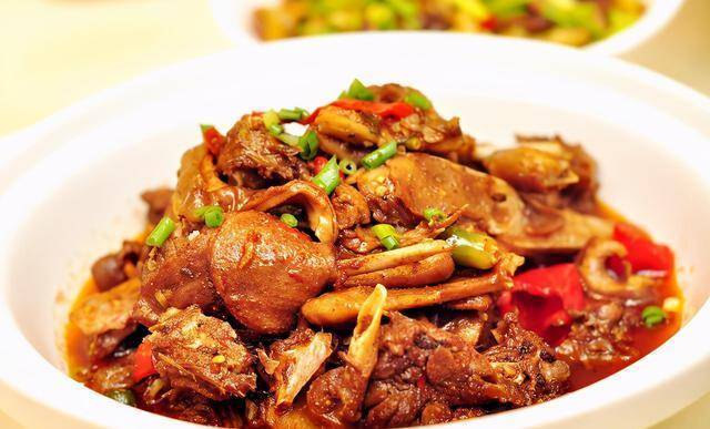 5道经典做法,鲜香味美,除秋燥精神好_鸭子_的表面_土豆