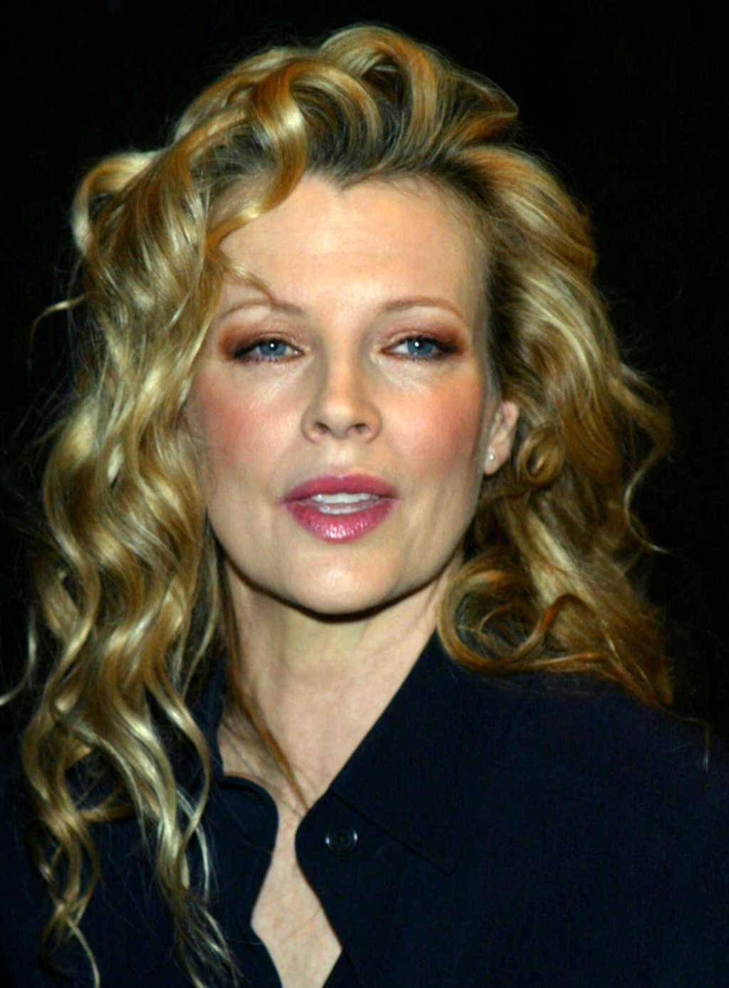 金·贝辛格(kim basinger)在成为演员和邦女郎之前是一名模特,但她总