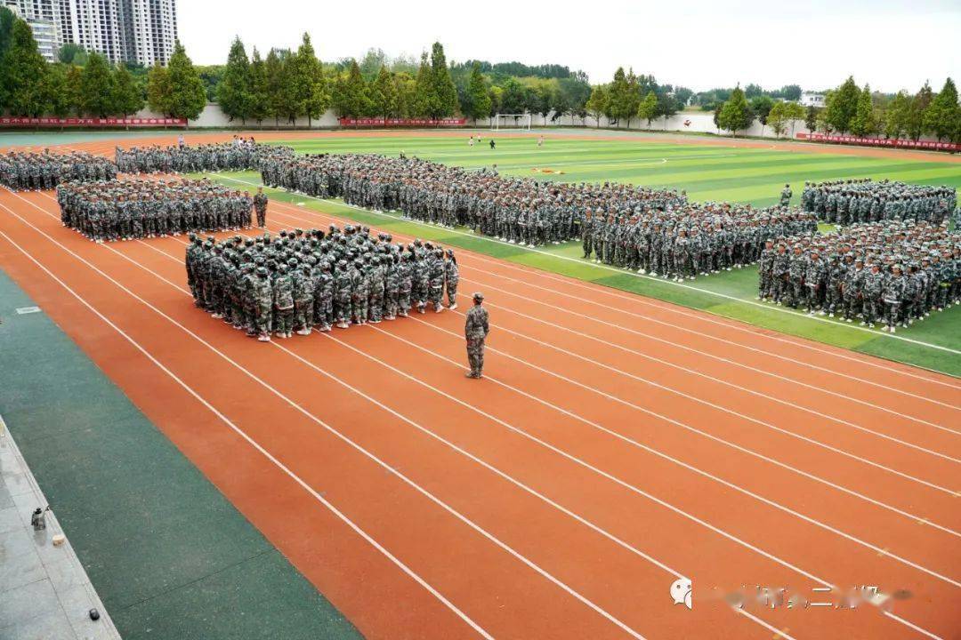 邓州市二高中2022年秋季军训纪实