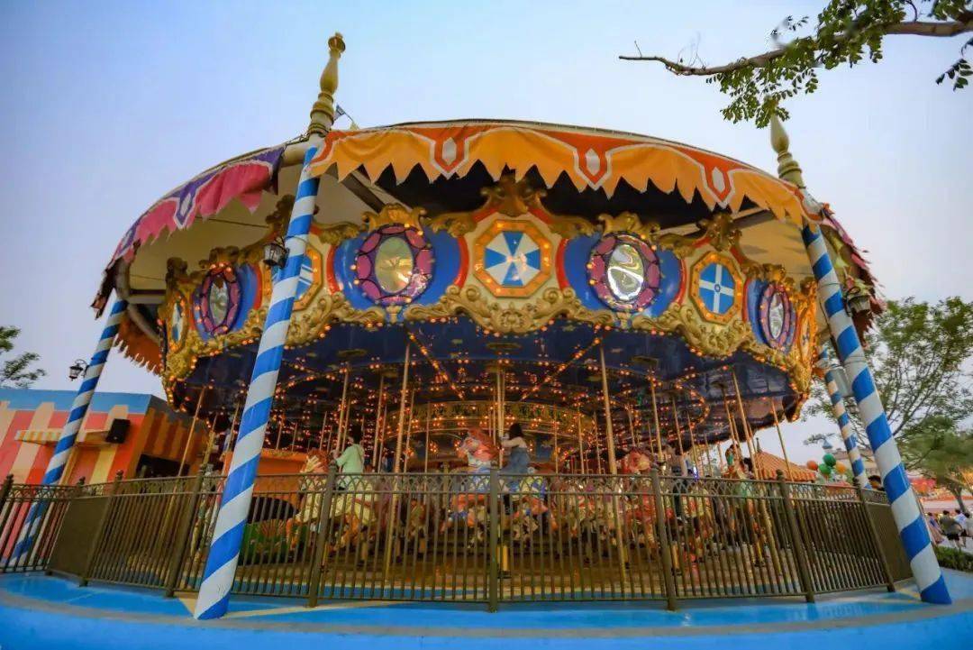 不用去香港,更不用出国,在济南就能打卡"迪士尼乐园",感受童话王国的