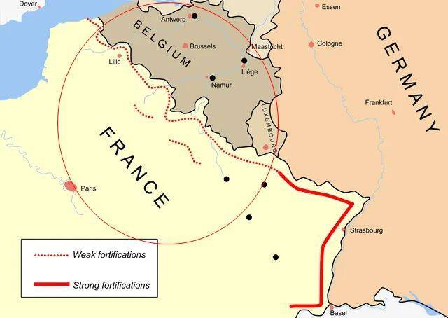 为什么马奇诺防线只保护边境一部分？1940年5月10日德军突袭法国