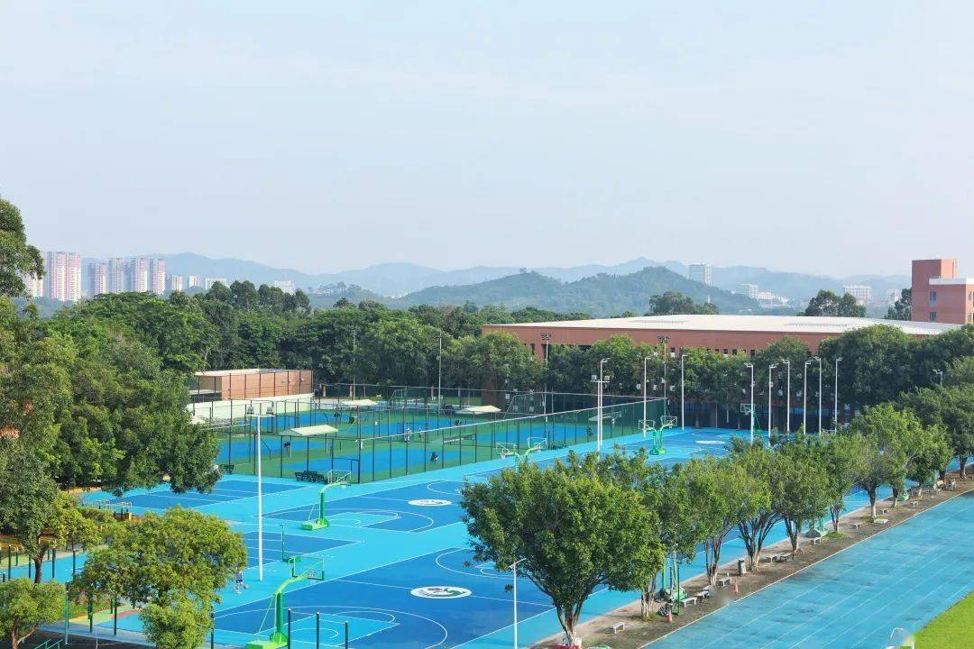 【招聘】东莞中学松山湖学校2022年秋季编制教师招聘预告_校园_预报名