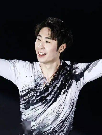 我们从校园出发,走近各领域的翘楚,从中国花样滑冰运动员金博洋,闫涵