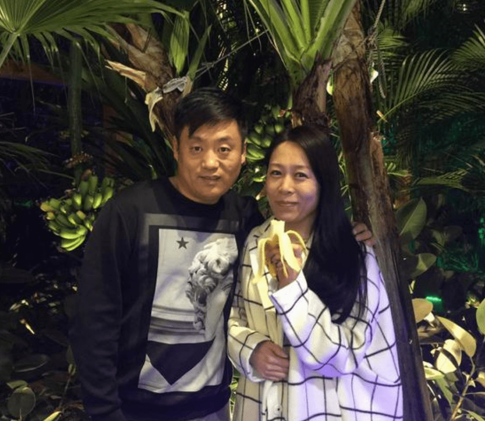 宋晓峰老婆图片