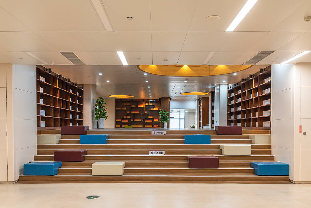 厦门图书馆集美新城馆成"数智化"便民新样本_读者_文化_林志