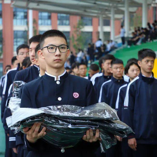 铁一陆港国防教育闭营仪式高清图曝光_校服_精神_风采