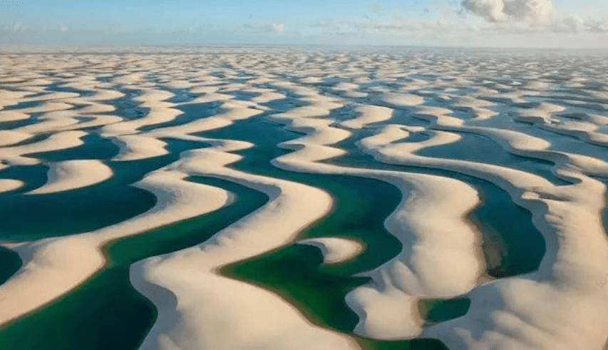 世界上最不称职的沙漠，遍布上千个湖泊，鱼虾成群堪称奇景