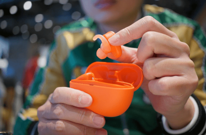 最适合跑步用的耳机怎么选择、最适合跑步的无线蓝牙耳机推荐