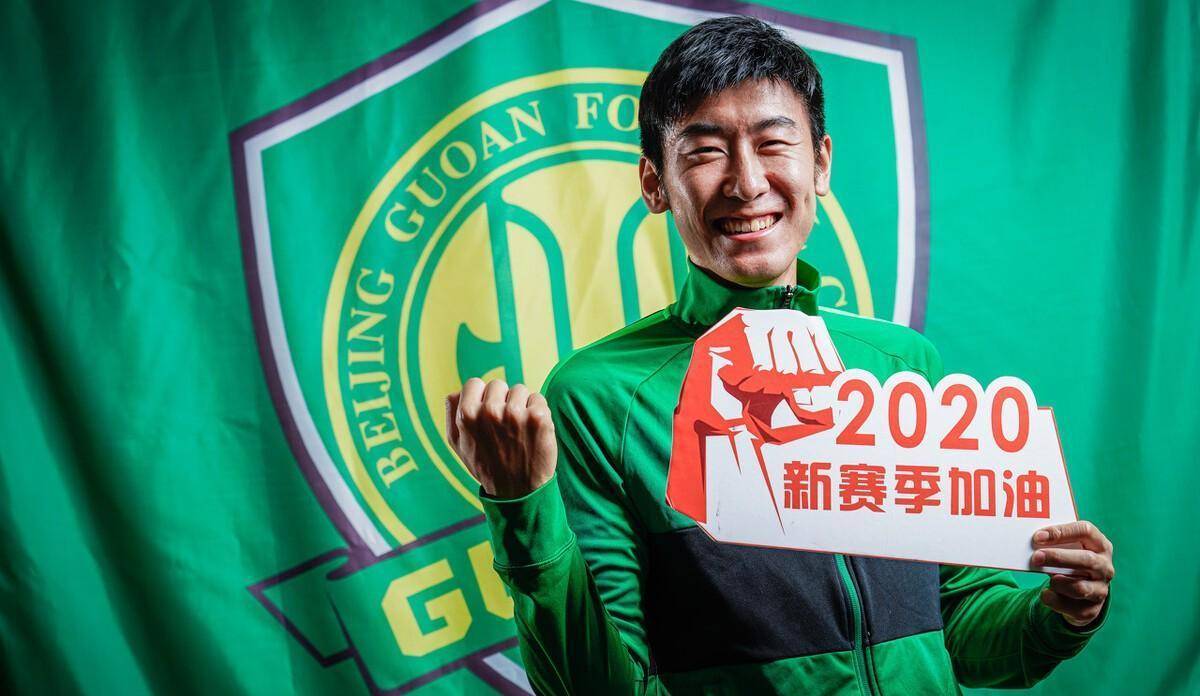 2014赛季结束后,姜涛与国安的合约到期,没有得到续约的他第一次陷入了