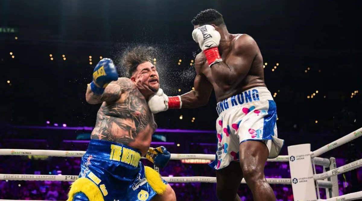 维尔德对"小胖"鲁伊兹战胜奥蒂兹做出反应:他打得不错_富里_角逐_西克