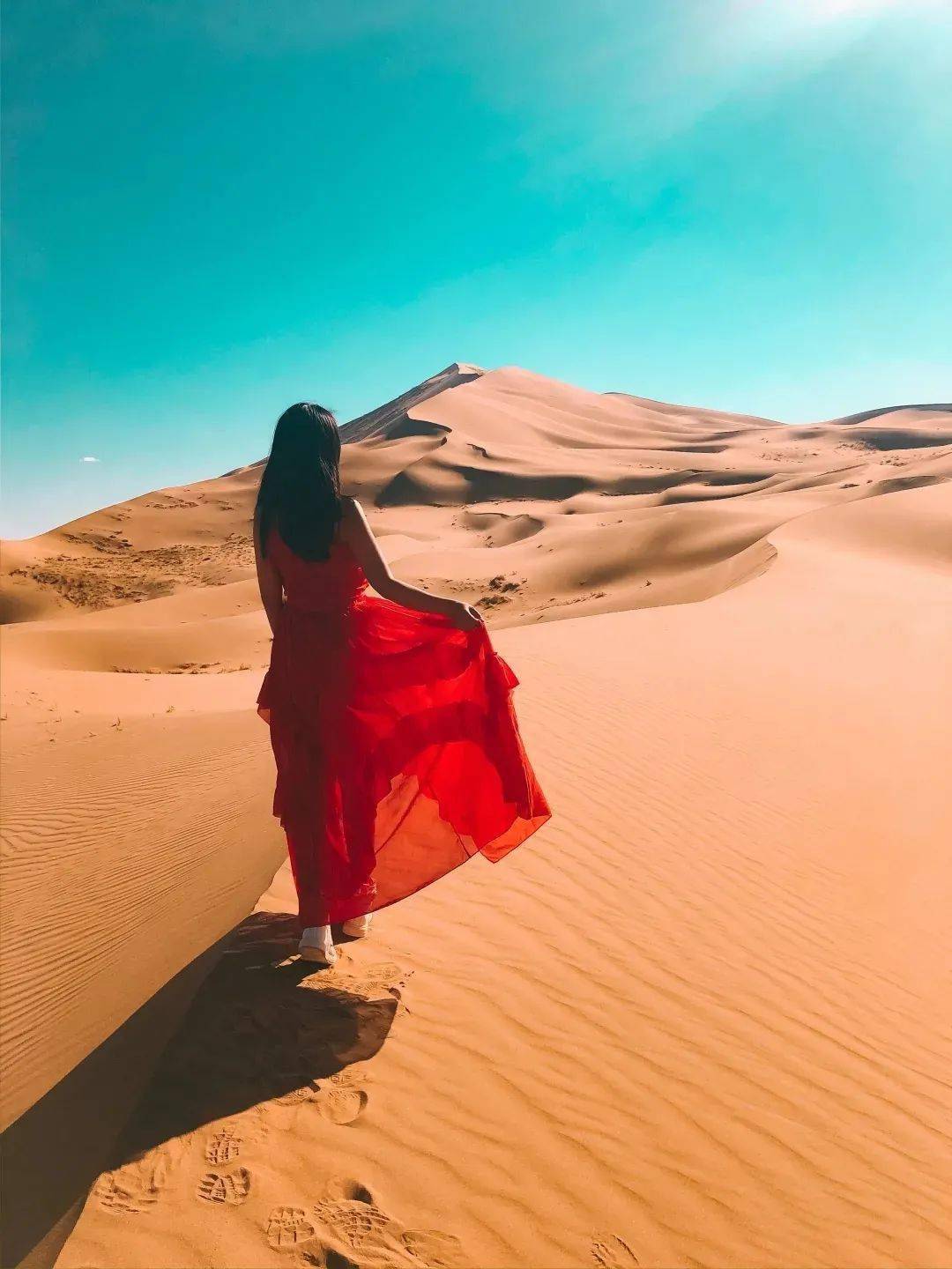 【9月22日已成团】深度游赏秋,连住2晚额济纳,越野车穿越沙漠,赠地球