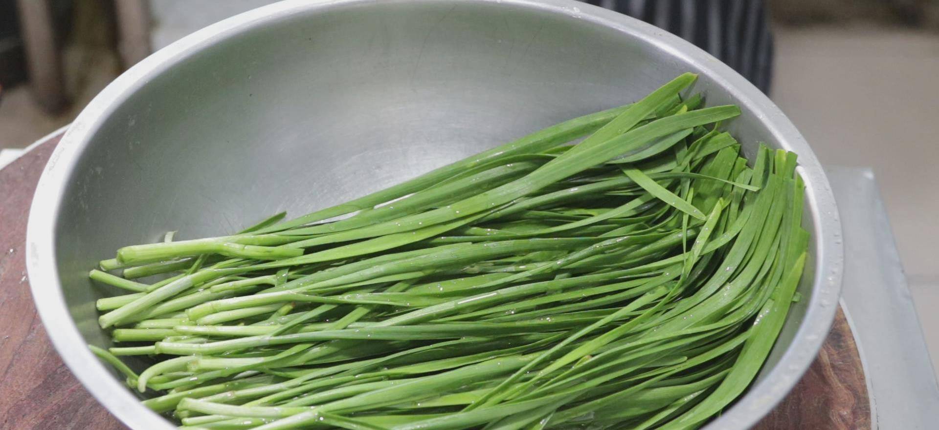 蒸韭菜 来自搜狐网