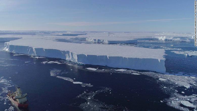 南极“末日冰川”正在加快融化，可使海平面上升近5米