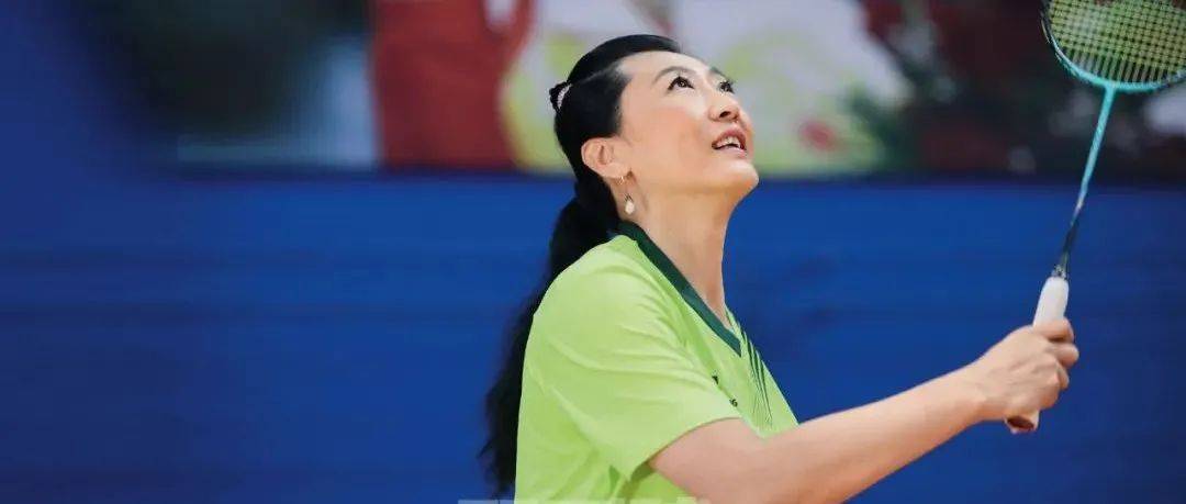 封面来了!张宁:遇见更加美好的自己_女儿_羽毛球_夏令营