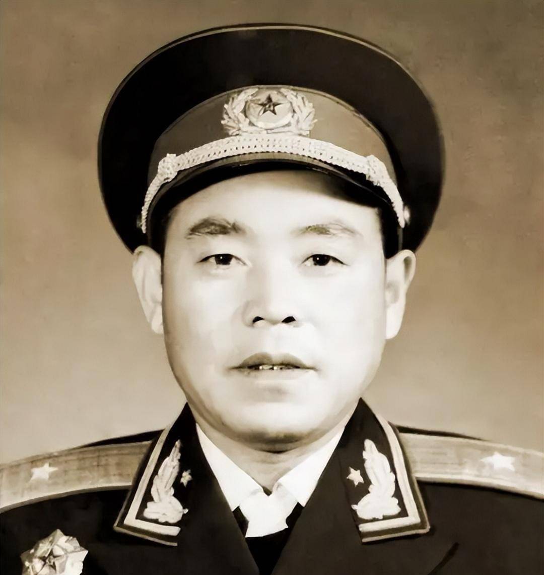新疆军区司令员王振图片