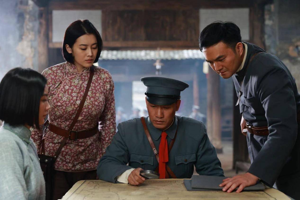 主旋律电影创新之作 《英雄若兰》谱写革命女性赞歌_广大观众_周琦