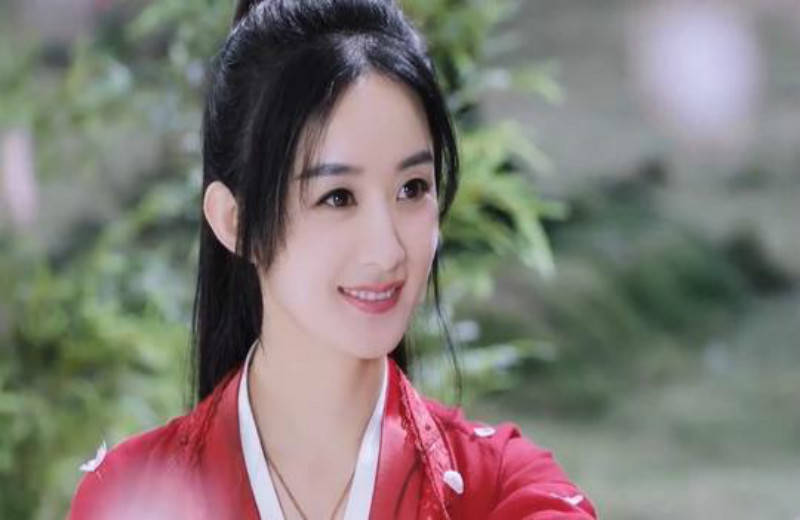不喜欢追明星的观众一般都不认识胖颖飞刀是谁,但是
