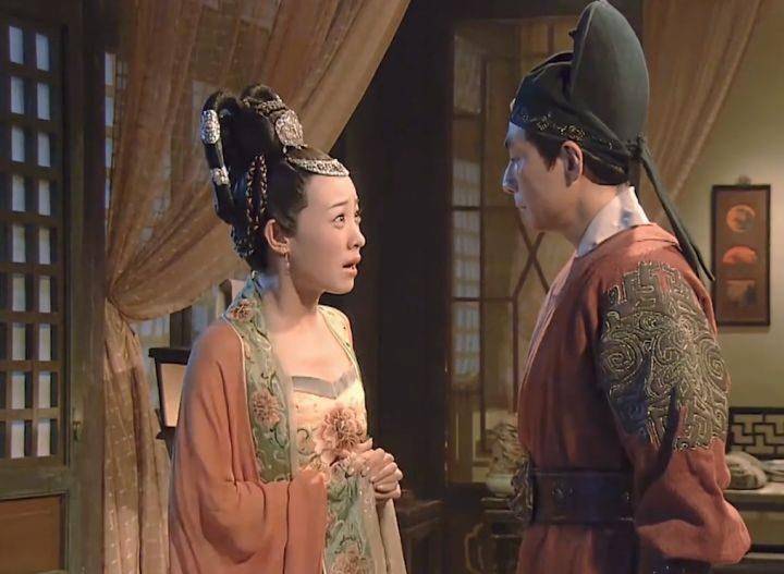 如燕爱上李元芳背叛蛇灵?