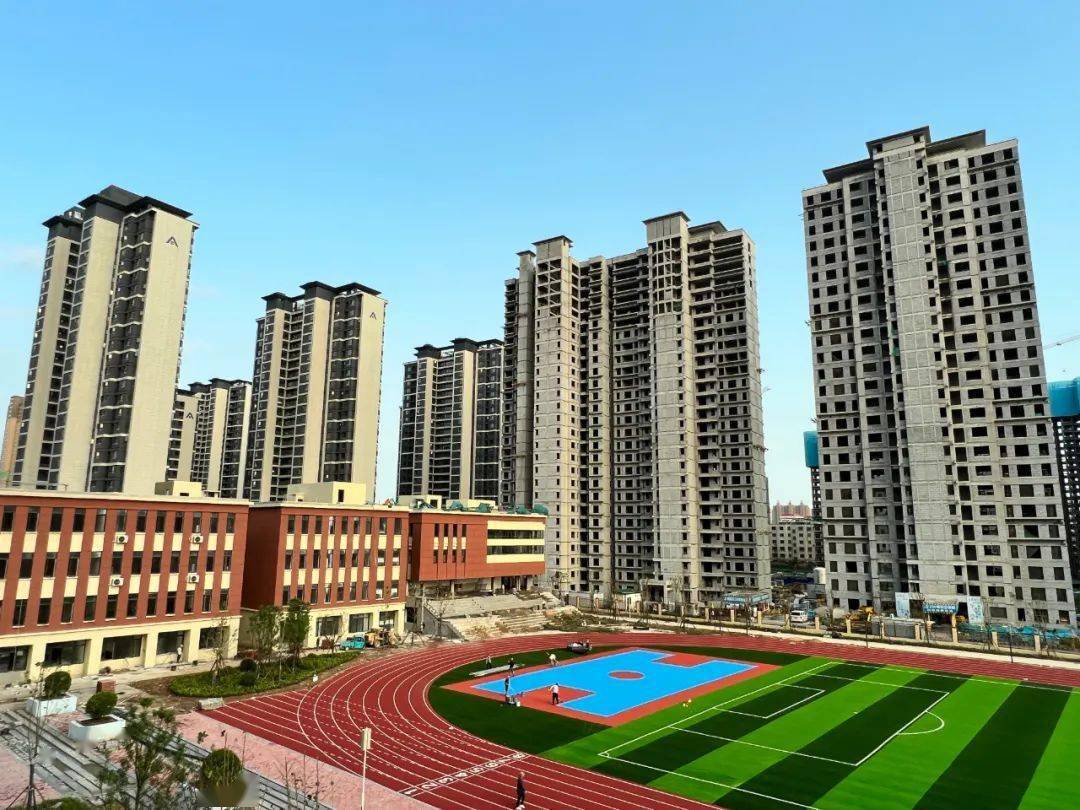 【爱心捐赠,情寄杏坛】建业世和府教师节献礼驻马店第二实验小学_社会