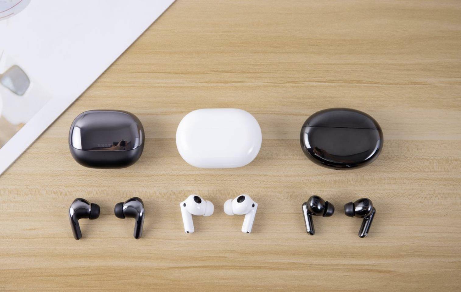 分别是小米buds 4 pro,oppo enco x2和华为freebuds pro2,接下来我就