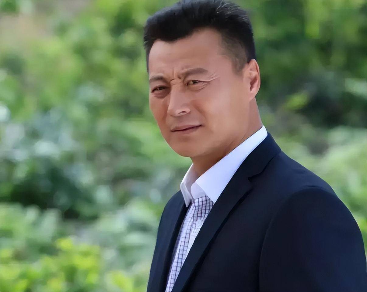 任程伟:一无所有时,黄蕾无怨无悔陪伴左右,成名后绝不分手她_妻子