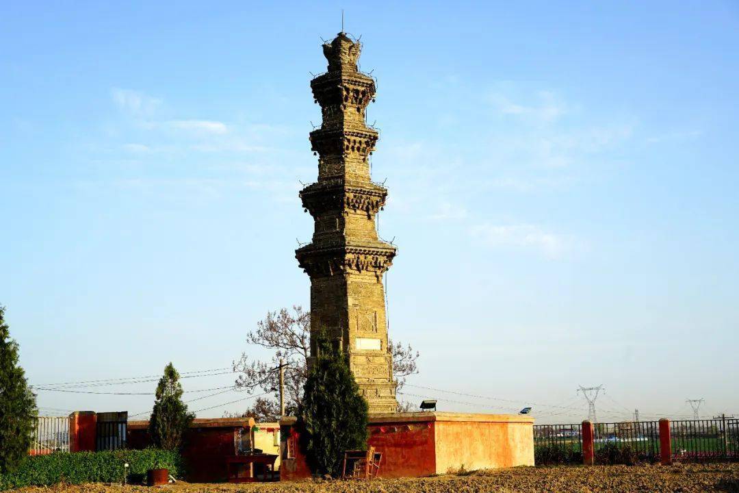 5,西林寺塔赵州陀罗尼经幢坐落在赵县县城石塔路与石桥大街十字路口