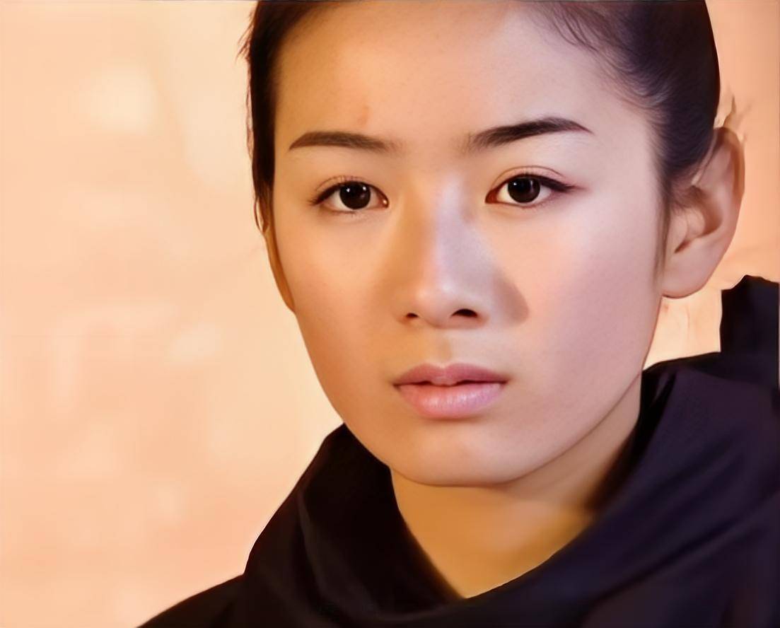 那些曾经女扮男装的女角色,谁又美又飒,谁灵动可爱?_男人_霍水仙_曹颖