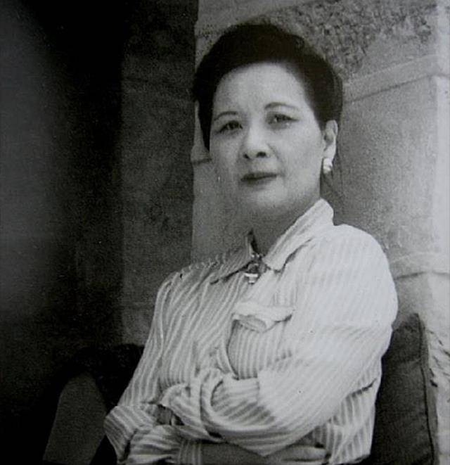 03年宋美龄在梦中去世,曾风光无限的"第一夫人",为何孤独终老_蒋介石