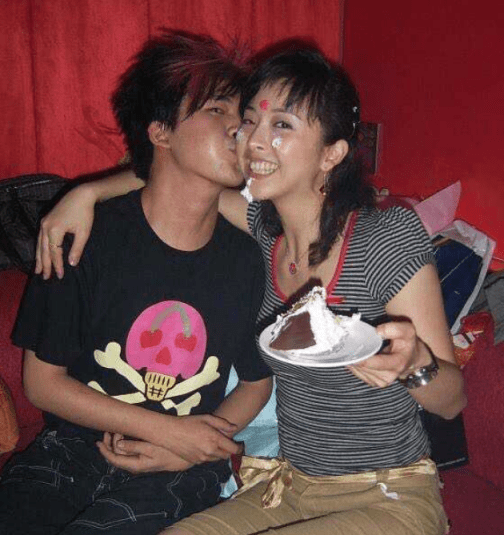 黄小蕾:相亲百余次,相识38天闪婚闪孕,如今婚姻状况如何了?