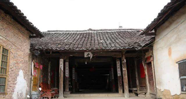 邵东灵官殿发现一幢800年古宅！