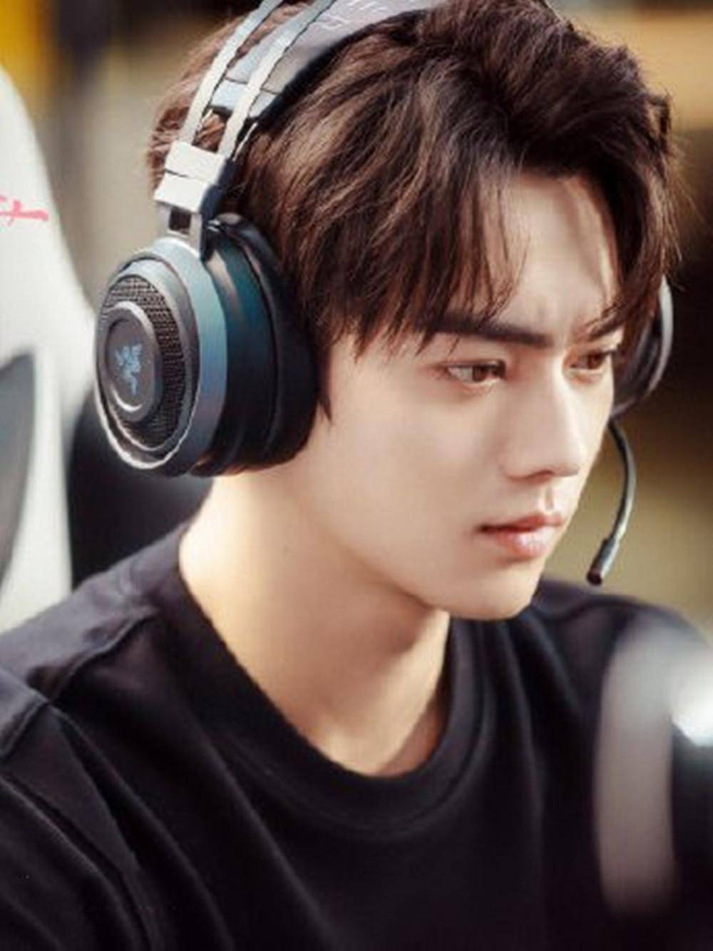 《我的时代》热播,又一电竞剧《你微笑时很美》将袭,许凯领衔_程潇