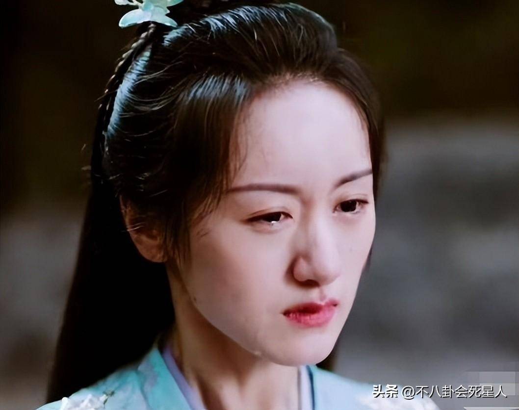 戏中装哭戏"演技派",背后狂滴眼药水,结果都没逃过狗仔的镜头_年妮妮