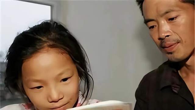 四川8岁白血病女孩,为了不拖累养父,给自己安排了后事_佘仕友_佘艳