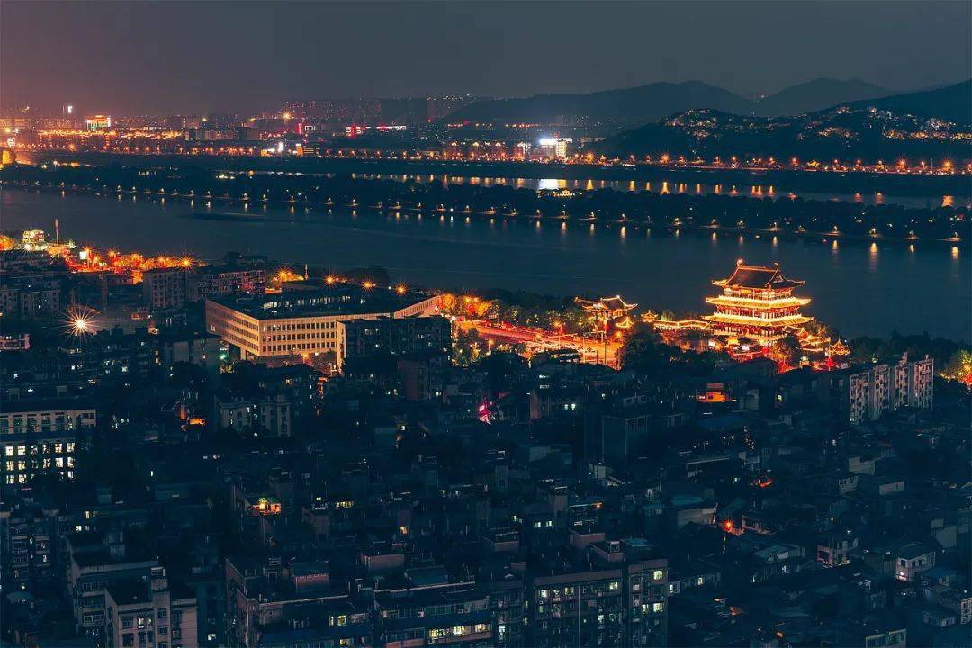 湖南各市的夜景真迷人啊!一個比一個美!_洪江古商城_岳陽市_夜色