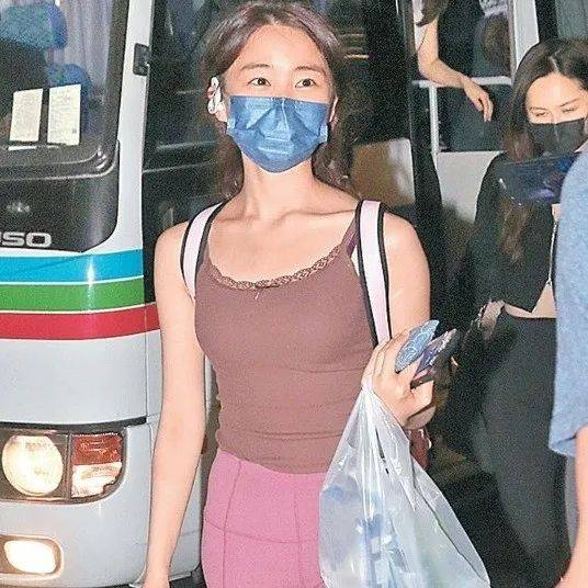 港姐住酒店闭环备战决赛!张光怡、许子萱传不和零交流_佳丽_邢慧敏_训练
