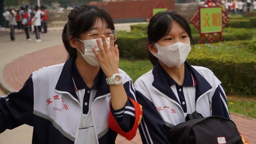 今天,宝坻一中2022级新生入校!_迎新_校园_同学