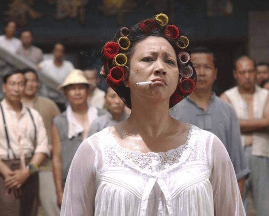 别被星爷骗了,功夫中的龅牙珍,现实中美到不敢认,酷似王祖贤_周星驰