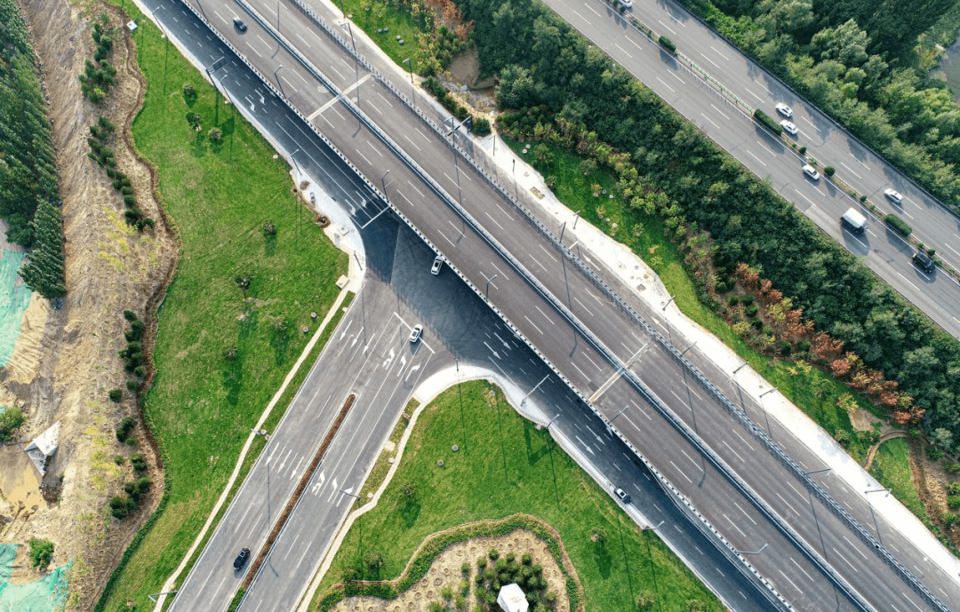 濱河東路相接,你會很順利地由濱河東路沿陽興大道駛入太忻大道太原段