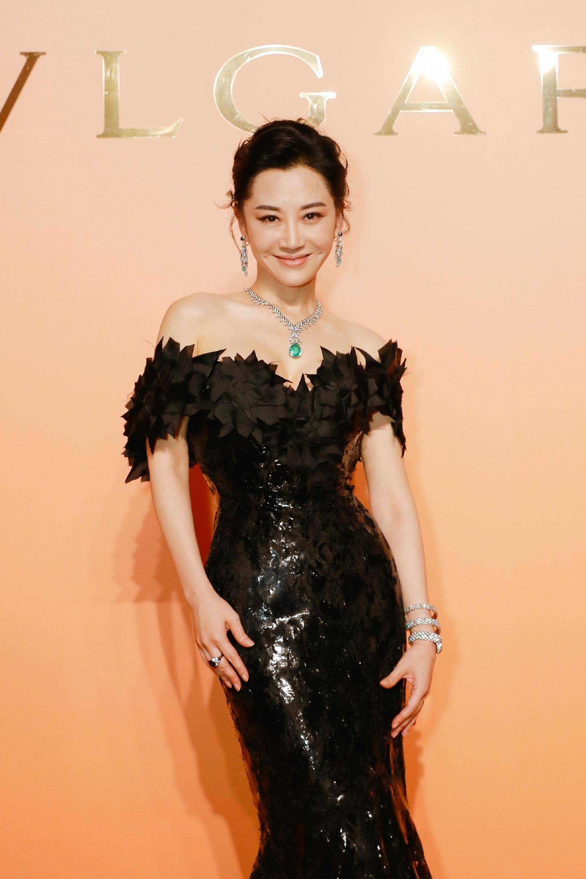 五位颜值美身材辣的女明星,杨幂,张雨绮,热巴上榜_林志玲_水平_比例