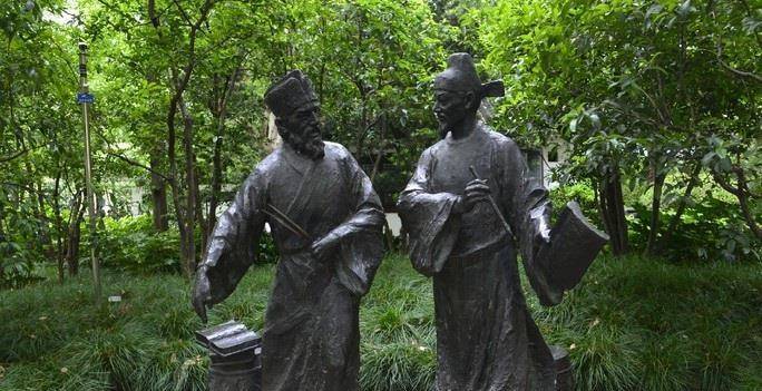 徐家汇因他得名，中西方文化交流的第一人，闹中取静的小公园