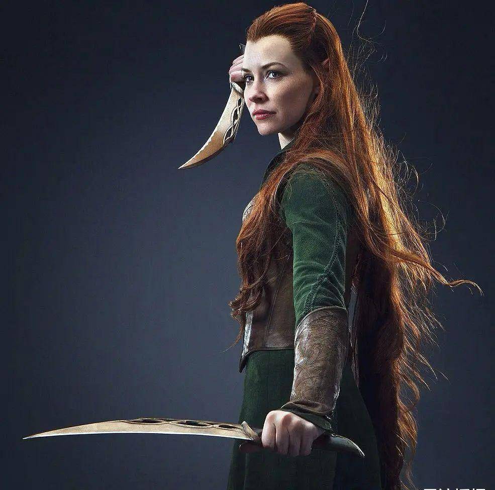 饰演黄蜂女的伊万杰琳·莉莉,曾在《霍比特人》系列电影里饰演精灵