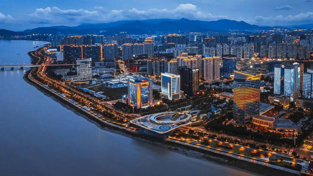 31亿!滨江cbd核心区102亩商住地块花落华润城发联合体,附带约160米超