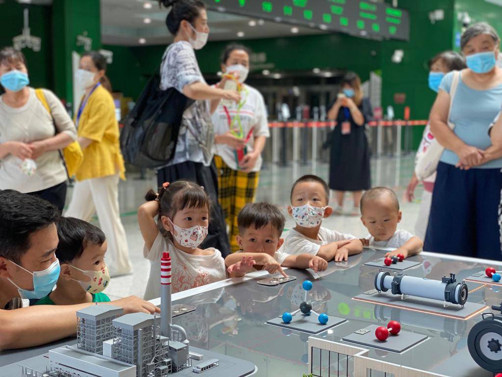 让创新成果可知可感可触——探访2022年全国科普日主场活动_科学_观测_手术