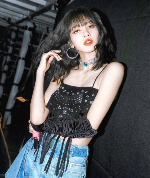 lisa的腿被上帝吻过?