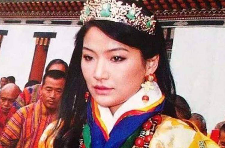 不丹王室童话破灭！21岁佩玛横刀夺爱，国王挚爱被迫远走他乡